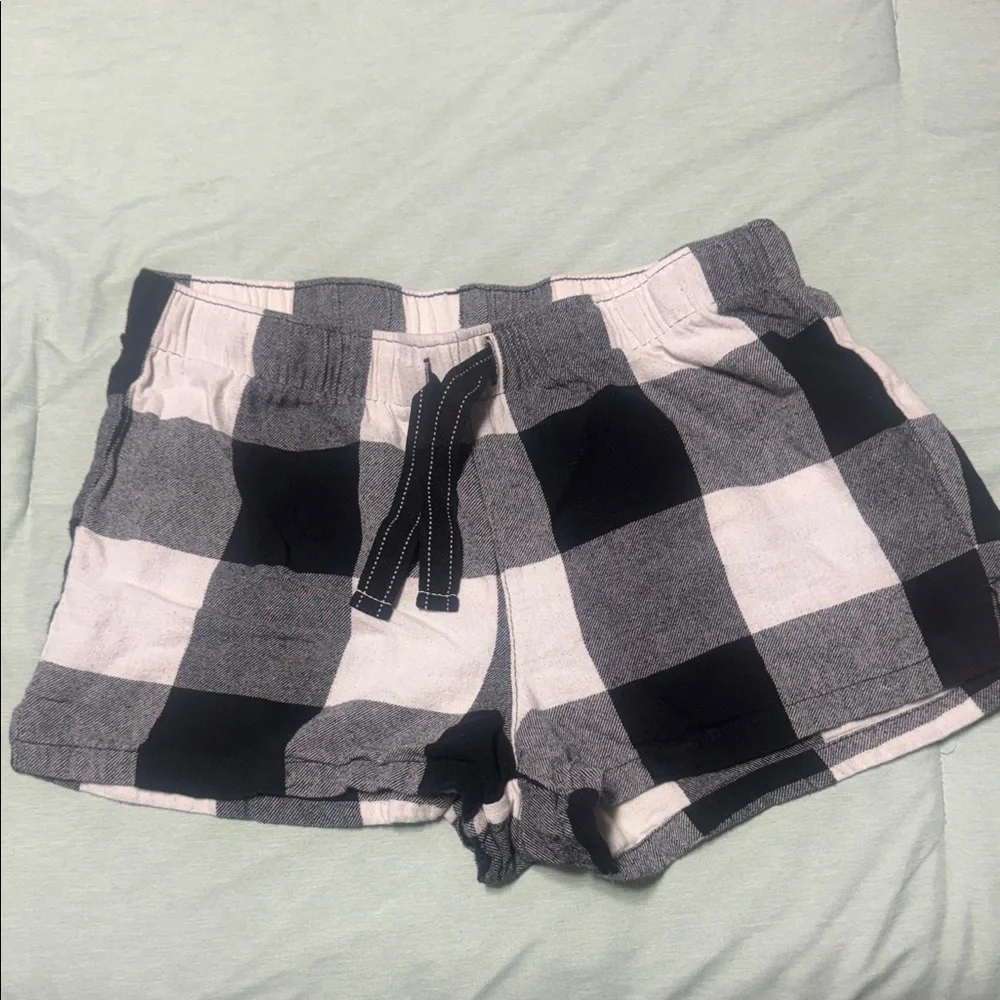 Old Navy Black and White Checkered High Waist Shorts - Picture 1 of 3
